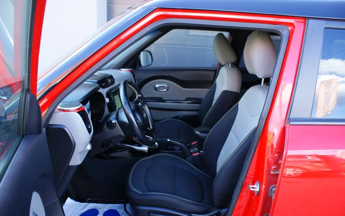 Kia Soul cena 57900 przebieg: 86000, rok produkcji 2016 z Białystok małe 326